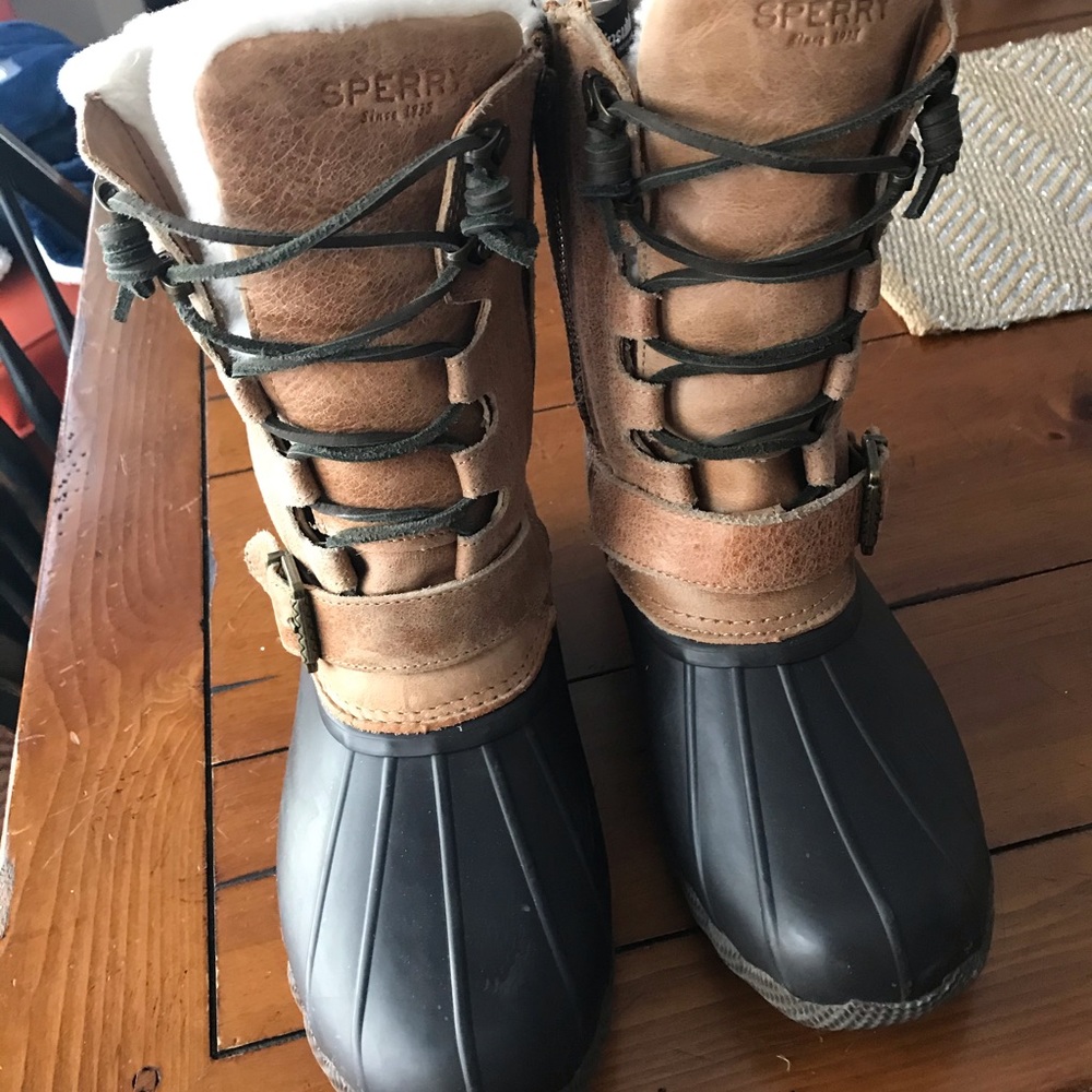 Sperry Brown and Black Winter Boots